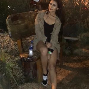 Meet your Posher, Yaryareli